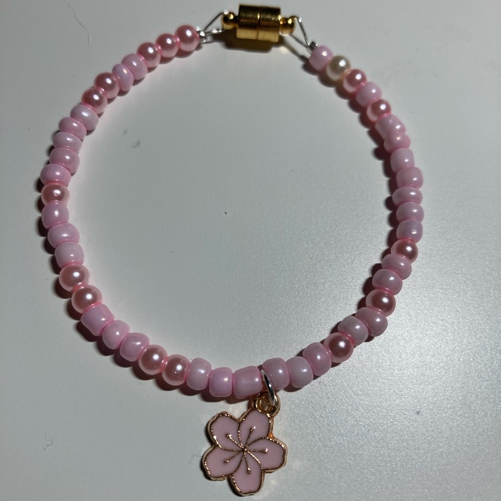 Handmade pink goes good w/ green Wicked-inspired bracelets, friendship bracelet - Picture 5 of 6